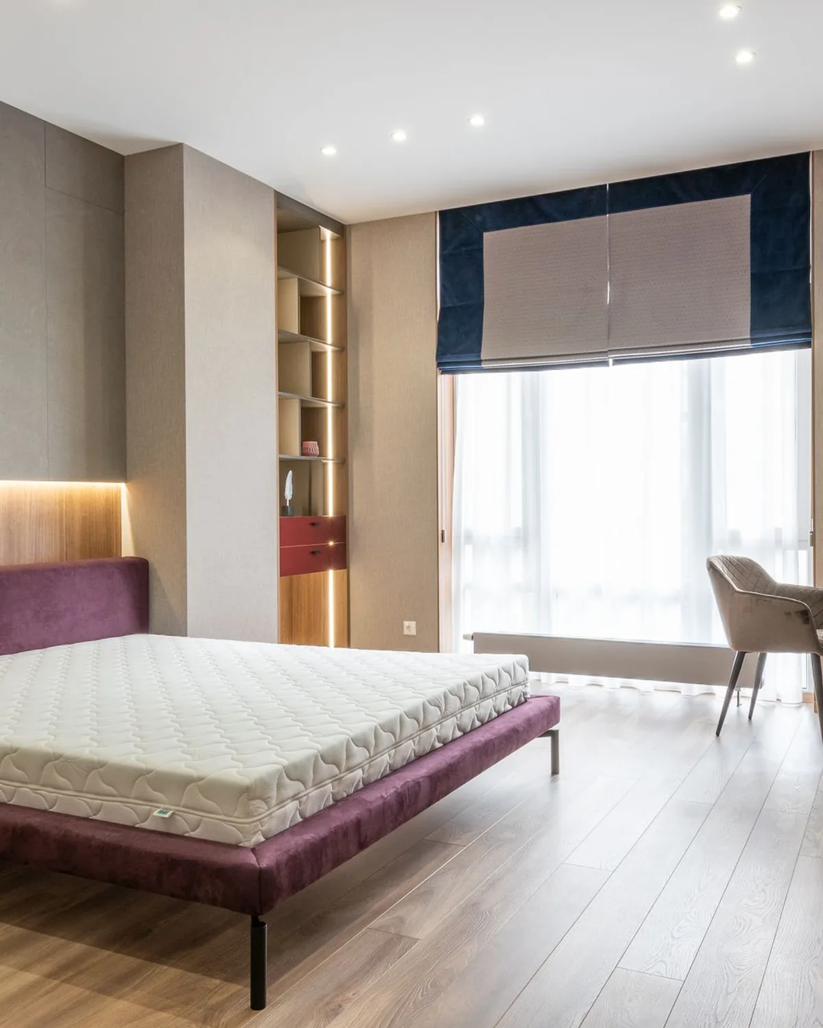 Rèm Roman xếp lớp trong phòng ngủ