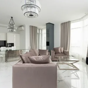 Phòng khách căn hộ cao cấp với hệ rèm tự động